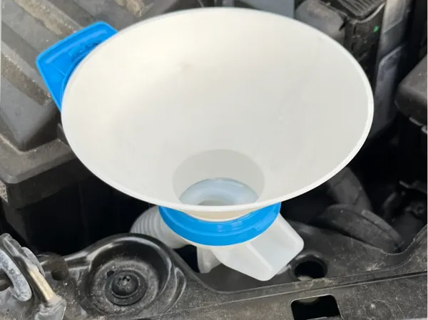 Entonnoir pour liquide lave-glace VW/Seat