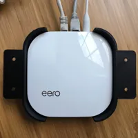 Support eero à fixer sous le bureau — photo 1