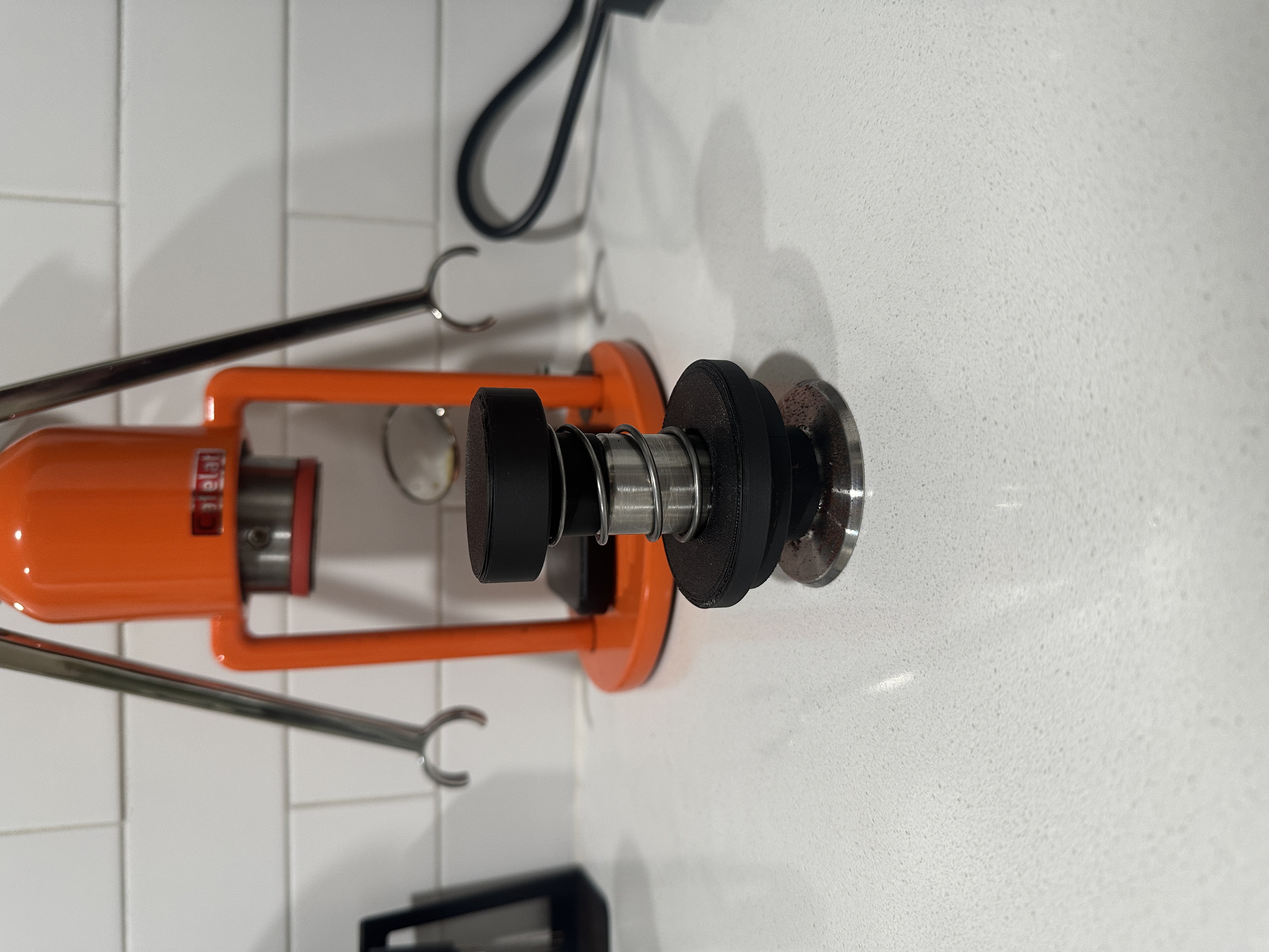 Miniatura 2 do modelo 3D Cafelat Robot Spring Tamp