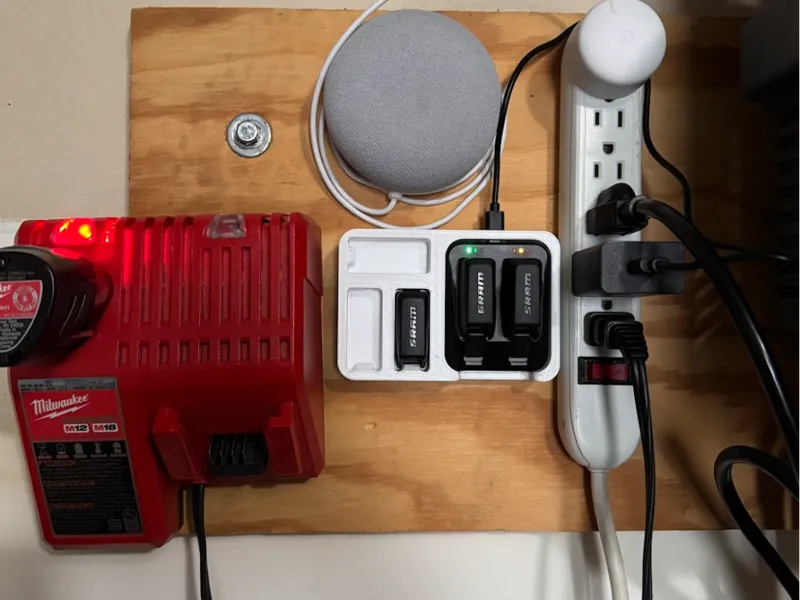 SRAM AXS Single/Dual Charger 3-Battery Wall Mount