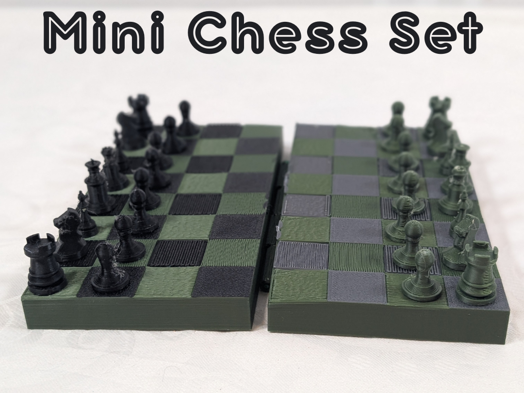 Mini Hinged Travel Chess Set
