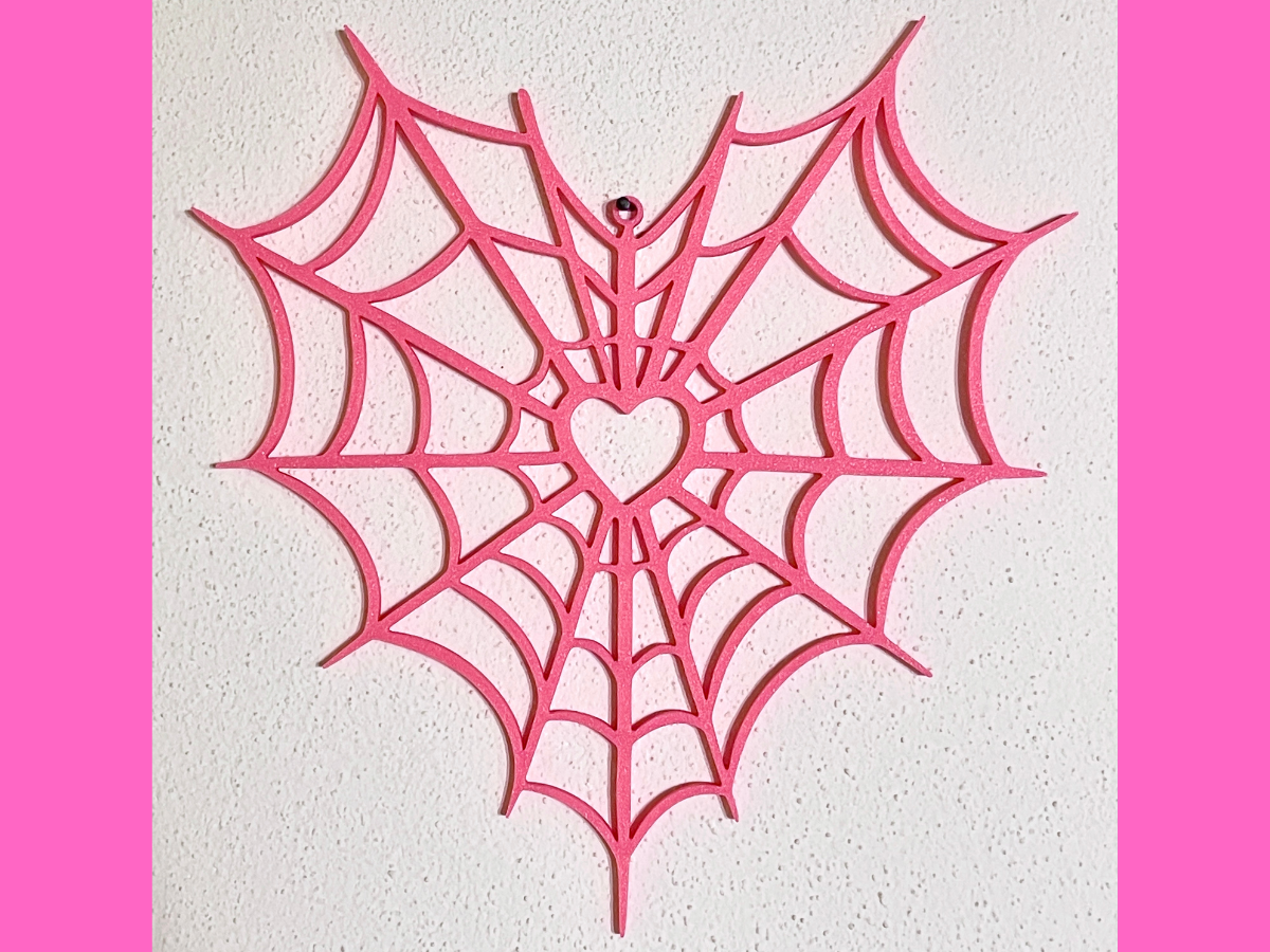 Heart spiderweb wall decoration