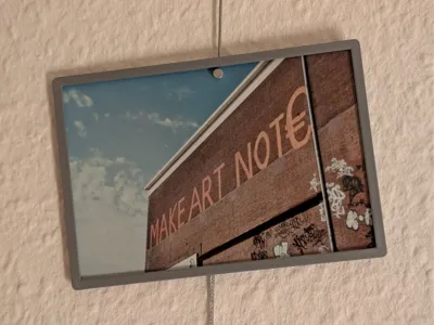 light picture frame