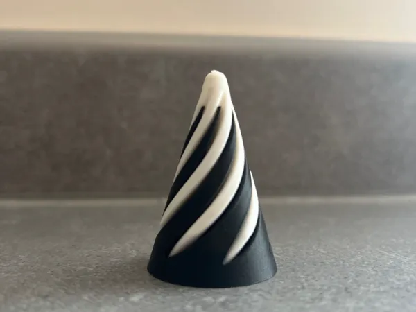 Fidget cône en spirale
