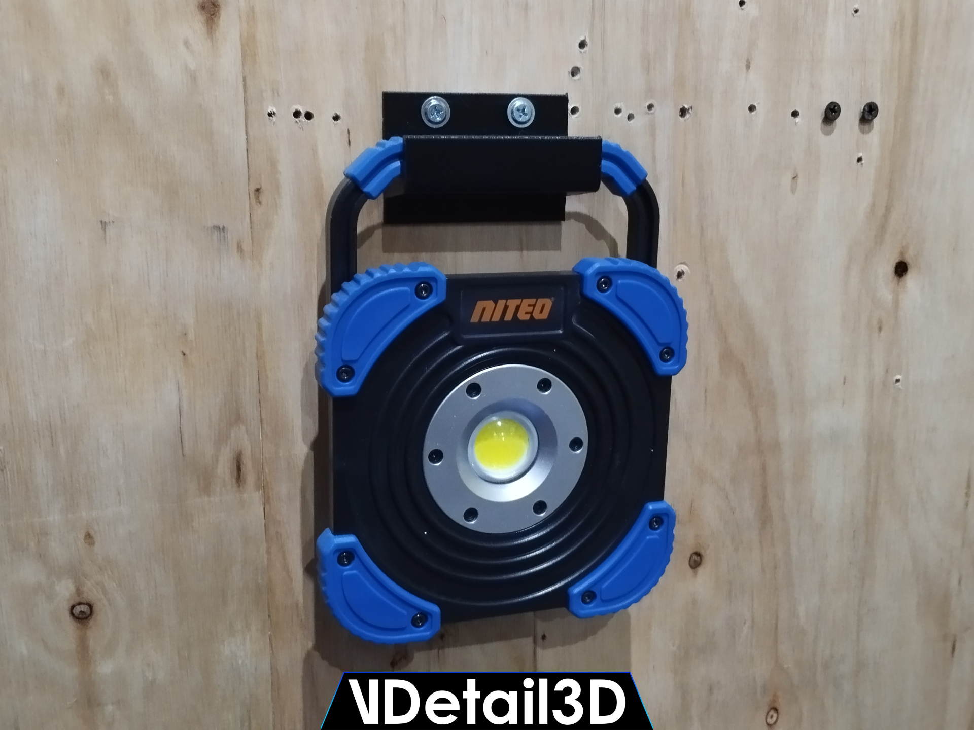 Cordless Work Light Holder – Wall Mount