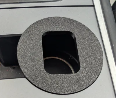 Nugget sauce holder for Tesla model Y