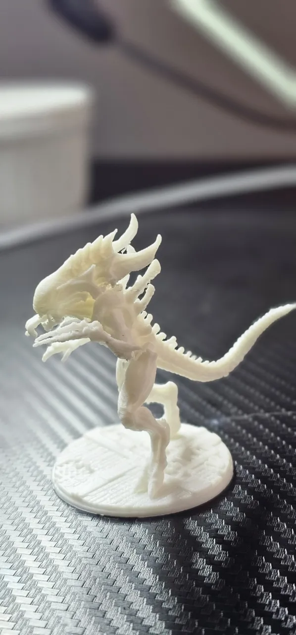 Nemesis-Inspired Alien Apex Predator view 3