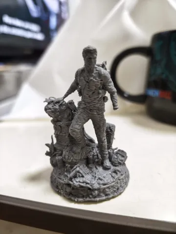 Figura decorativa: Nathan Drake, Uncharted — vista de referencia 3