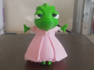 Camaleón Pascal de Enredados (Tangled) con vestido