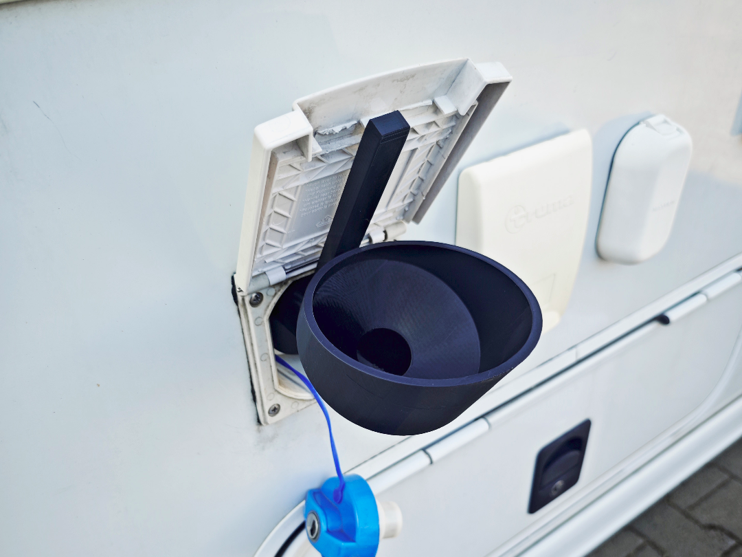 Wassertrichter Wohnmobile mit 67 mm Verschlussd.