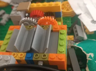 V2 6 blade