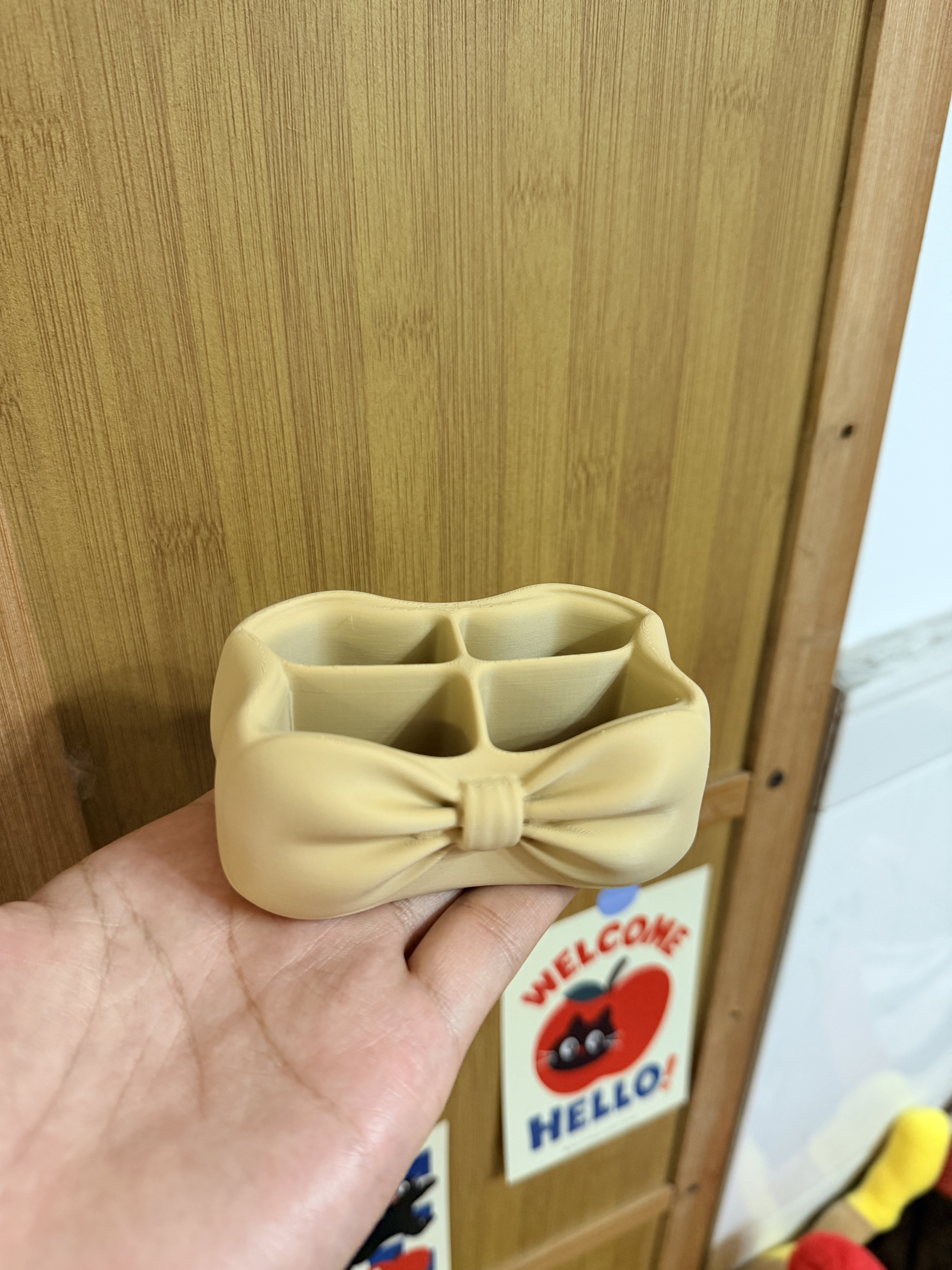 Miniatura 3 do modelo 3D 四宫格桌面收纳盒