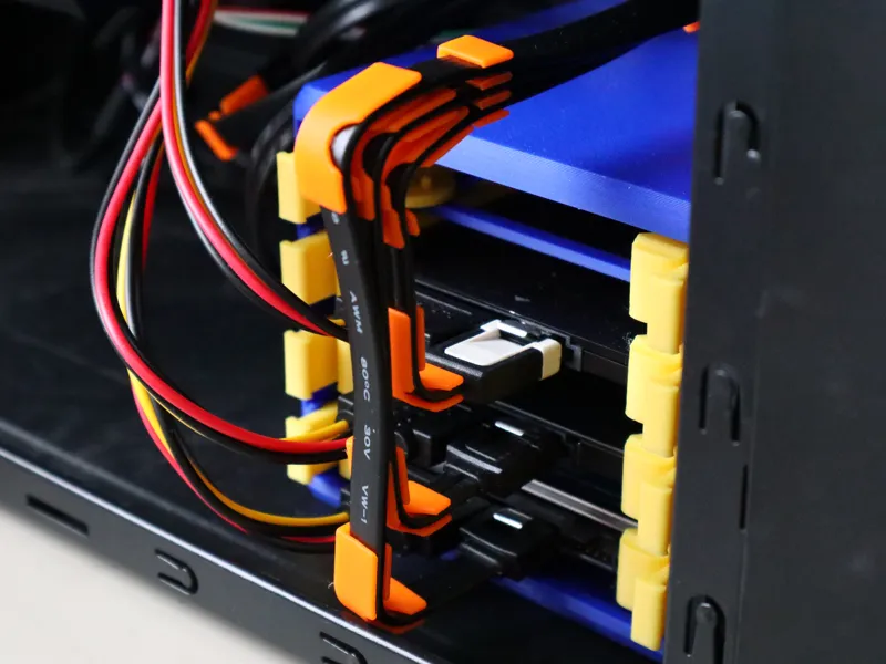Sata Cables Curved Guides