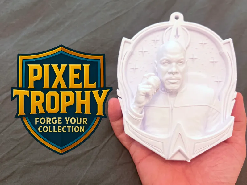 Pixel Trophy – Captain Sisko (Deep Space Nine)