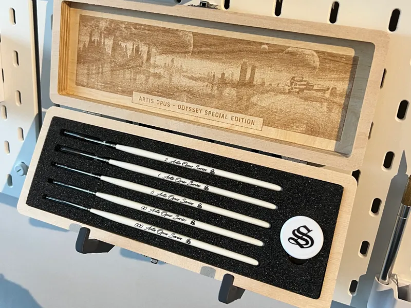SKÅDIS hooks for the Artis Opus brush case