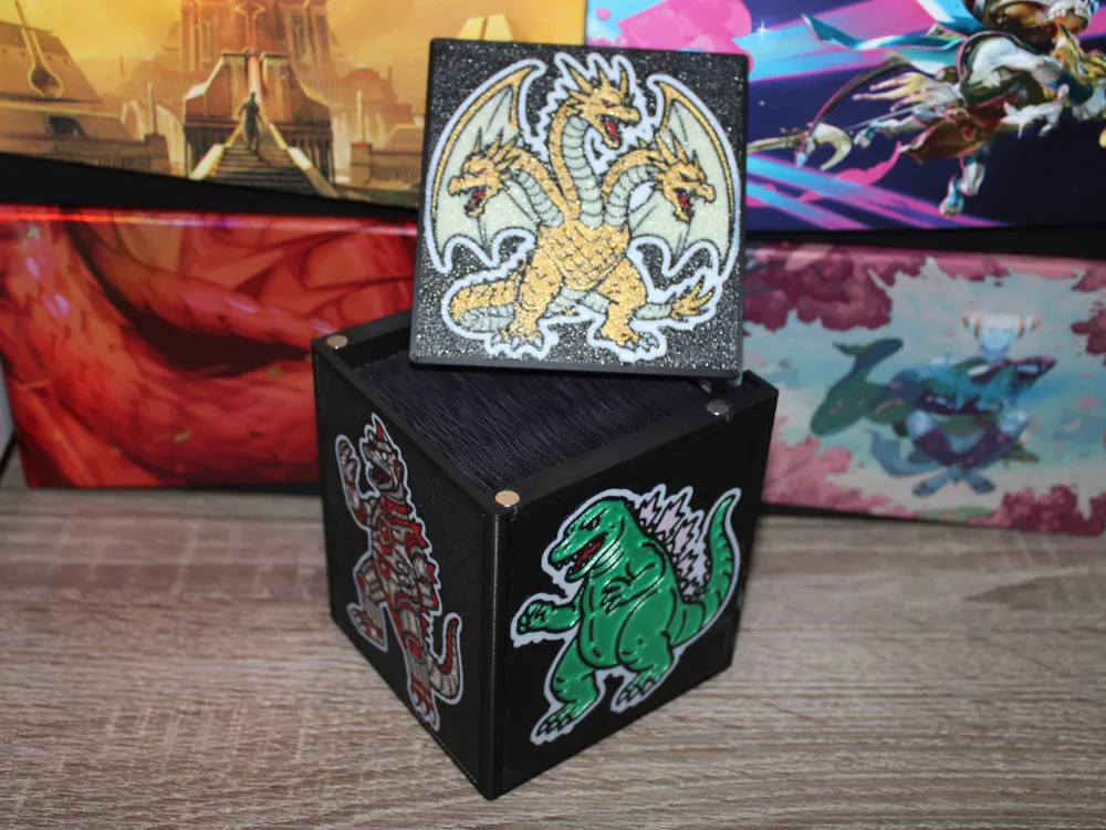 MTG EDH Commander Showcase Deck Box - Ghidorah - Free 3D Print Model -  MakerWorld