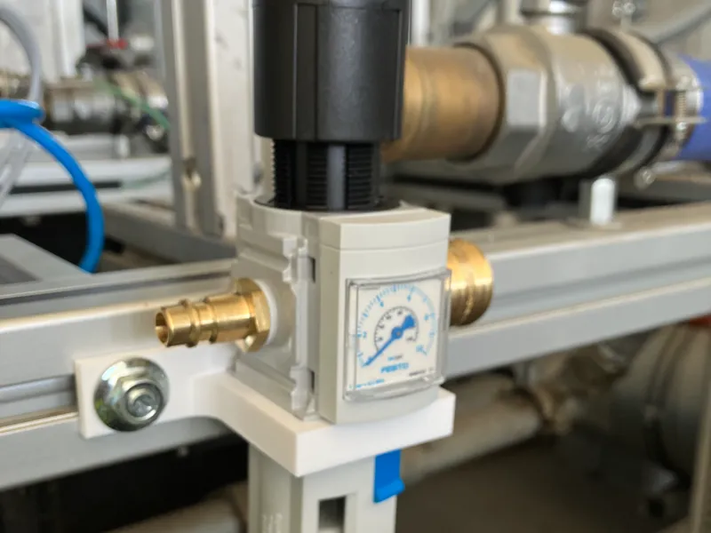 Festo LR-1/4-D-7-Mini Druckminderer Halterung
