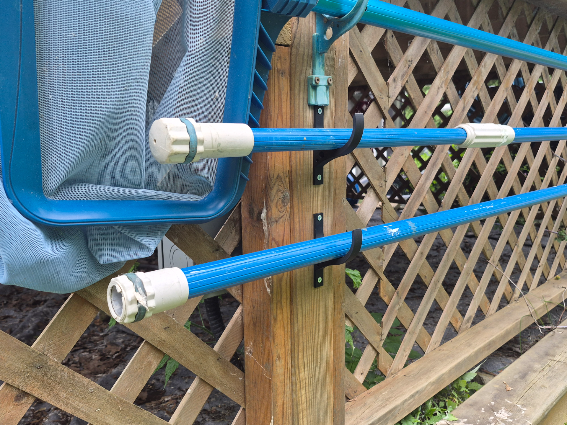 Pool Pole & Cleaner Holder — Fence / Wall Mount