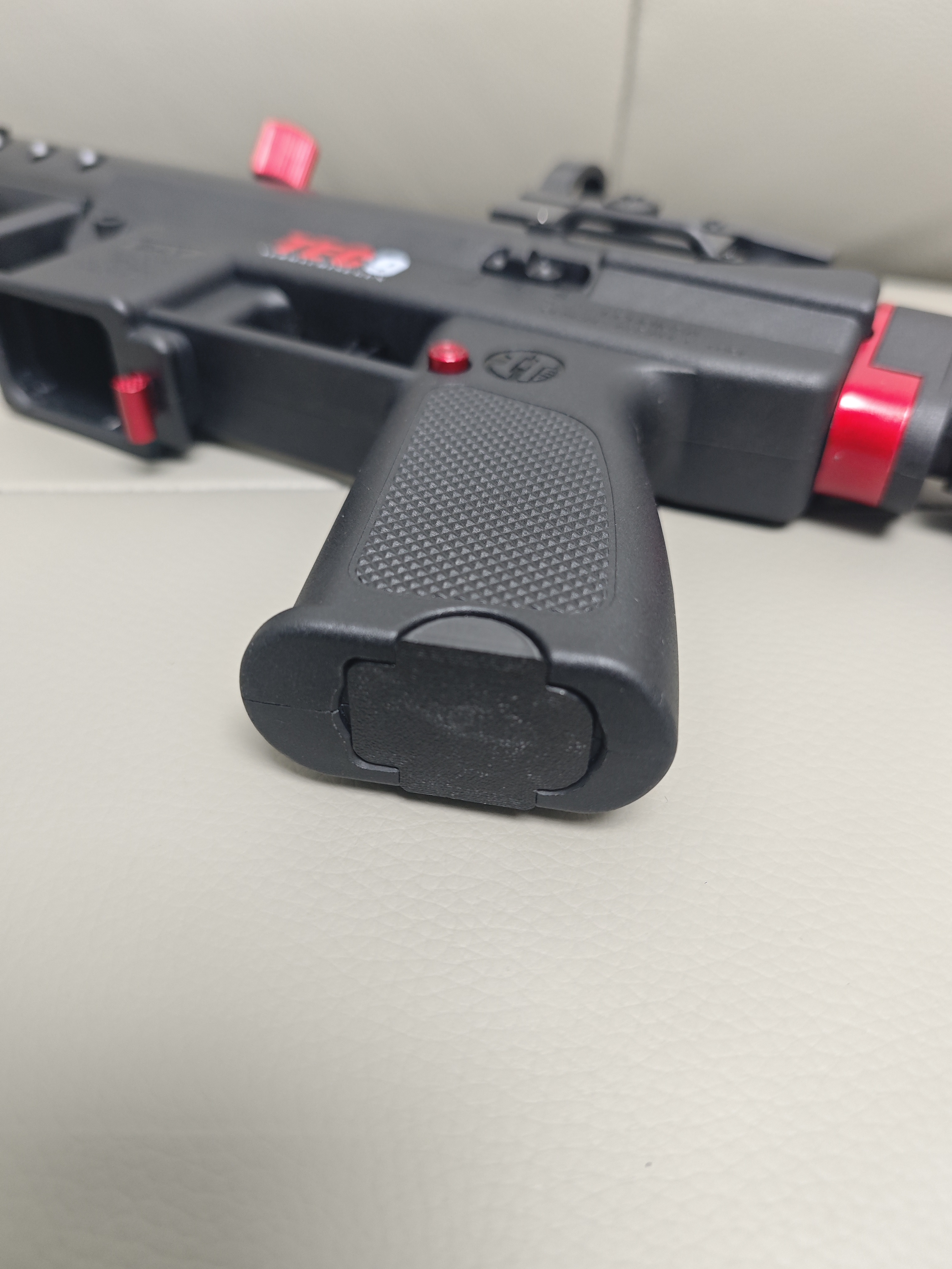 Miniatura 4 do modelo 3D 悍迪tec9一体上旋火帽消音（附无损改11.1v方案）
