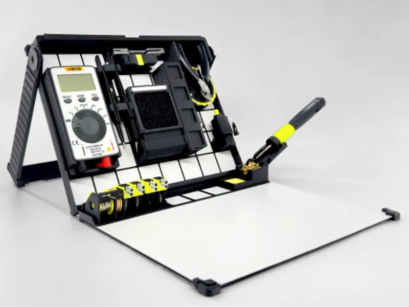 SOLDR - Modular USB-C Powered Soldering Kit