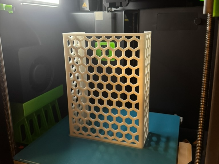 Honeycomb Cable Holder - Flexispot 