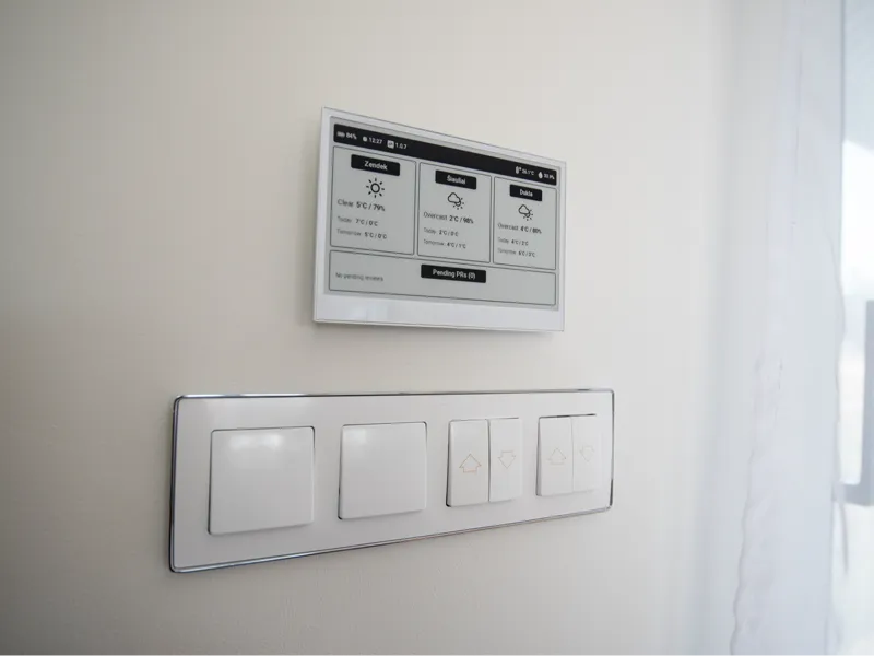 reTerminal E1001 & E1002 wall mount