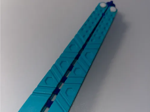 Butterfly knife (balisong) 