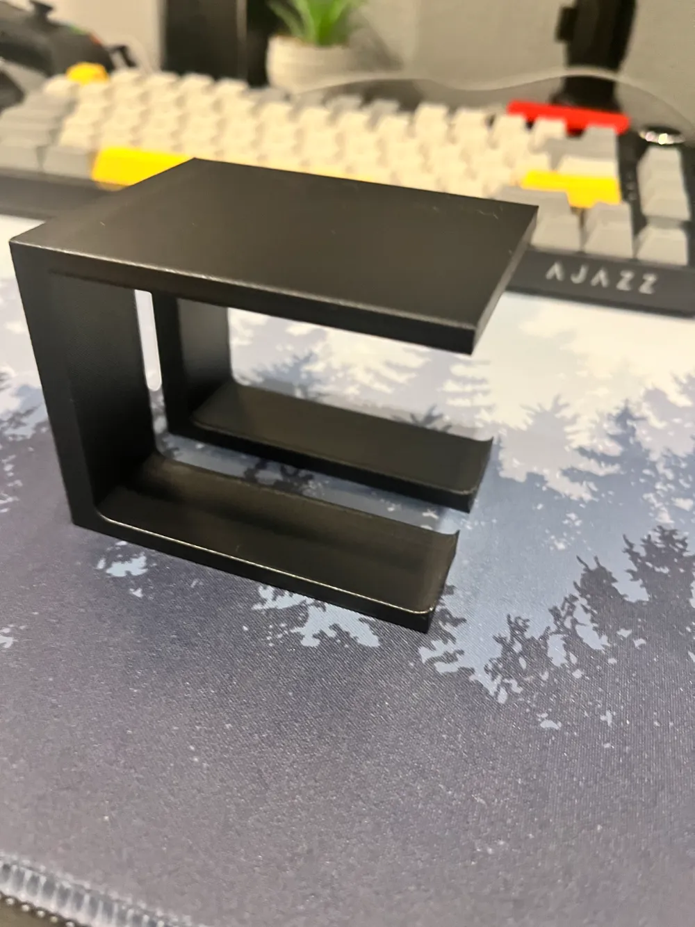 Under Desk Xbox Controller Holder by Jackson_Abel473 MakerWorld ...