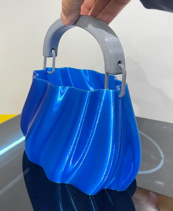 https://makerworld.bblmw.com/makerworld/model/US17723a406c4008/design/2024-05-15_f1432bd9d17398.jpeg