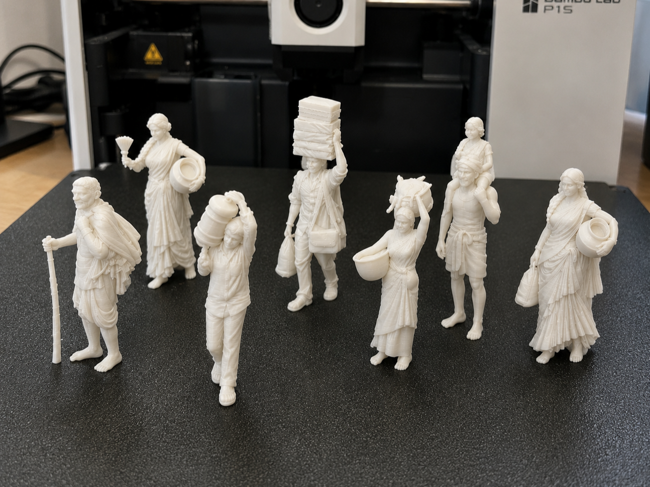 Village Human Figures (1:50) - 1