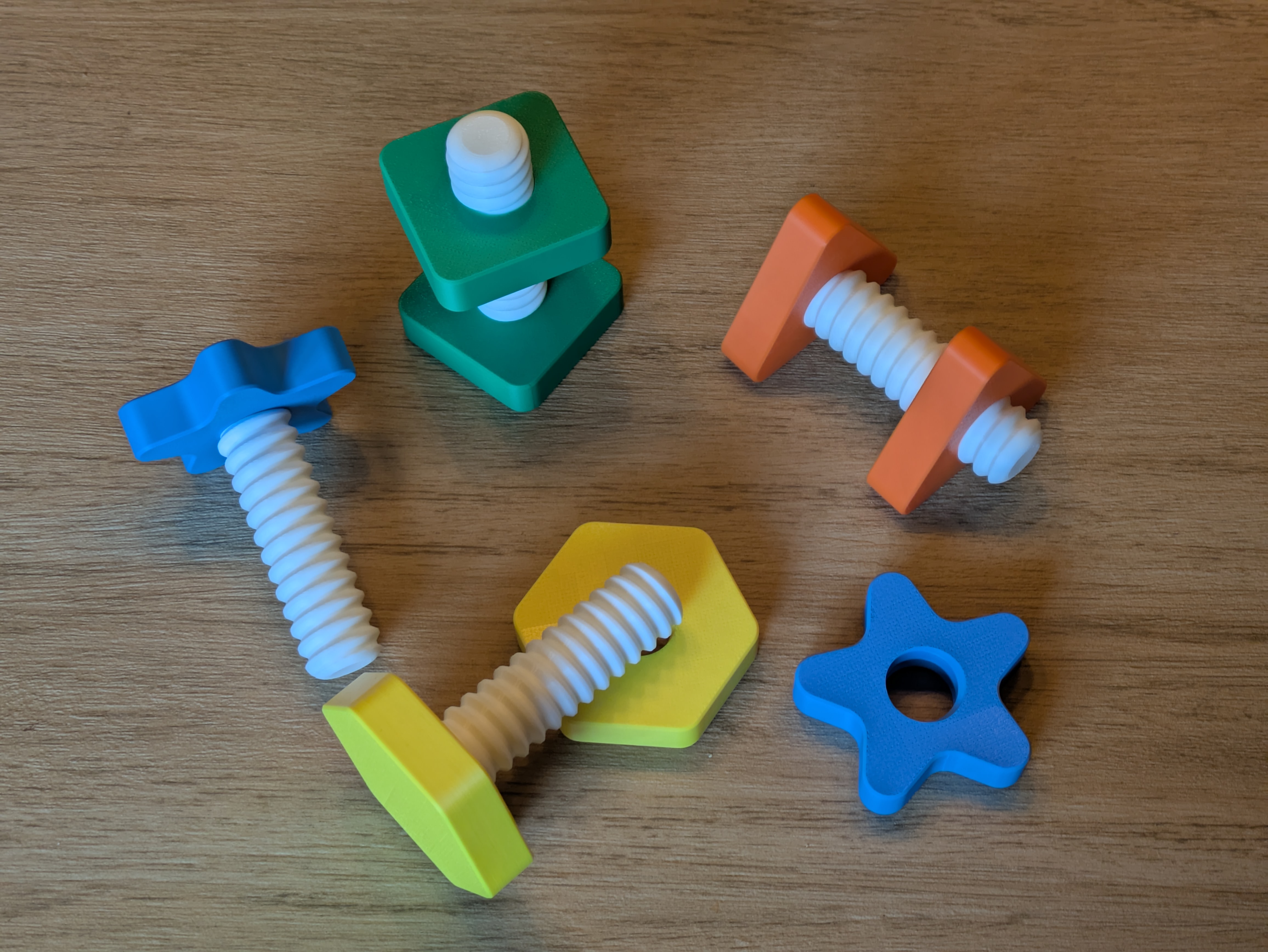 Miniatura 2 do modelo 3D ThreadPlay - Learning Toy