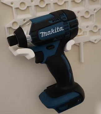 Angled drill holder for GOEWS