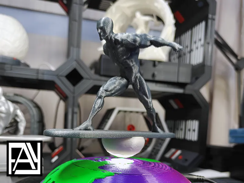 Silver Surfer - Levitating Magnet