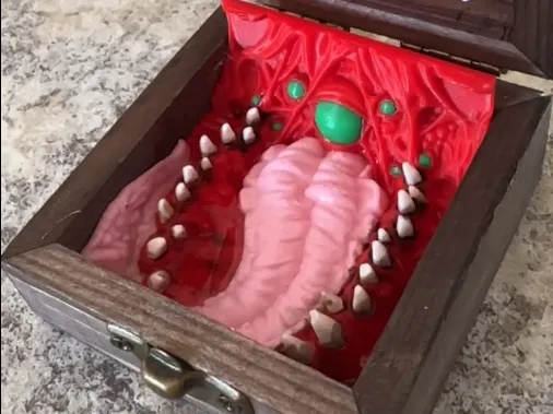 Mimic Ring Box