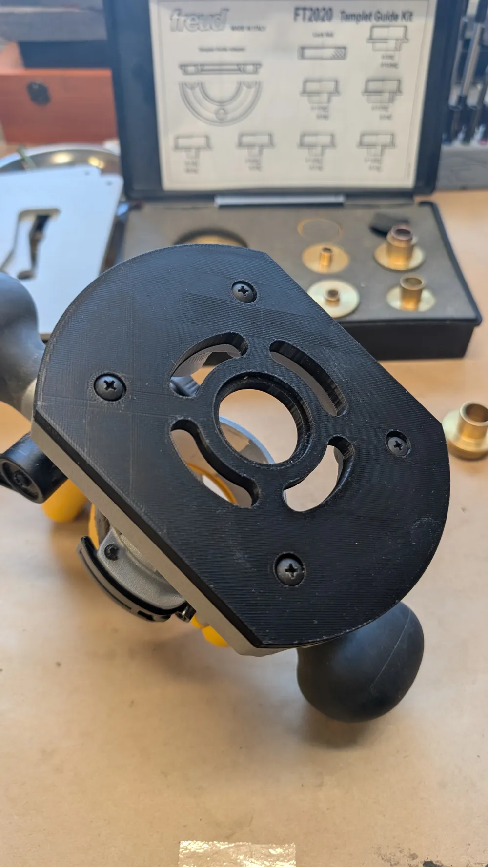 Dewalt DNP612 底板 - 免费 3D 打印模型 - MakerWorld