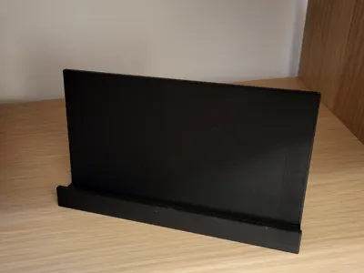 Phone holder for the desk