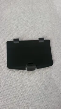 Cache-pile Game Boy Color / GBA — photo 2