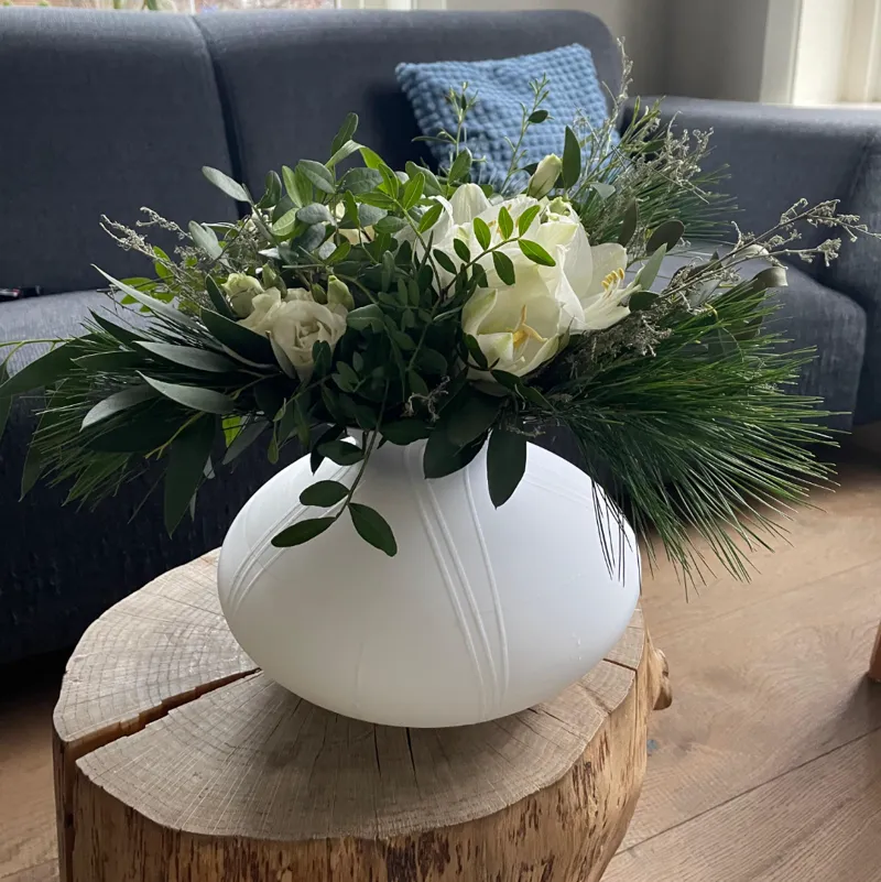 Ribbed Big Bottom Vase