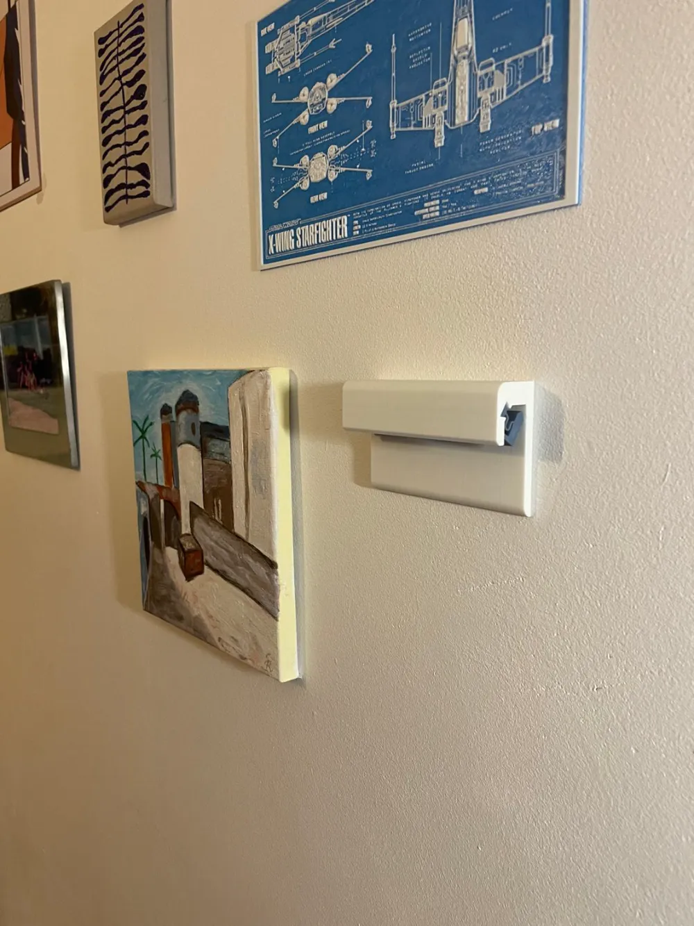 FlexiMount: The scalable rail for wall displays by rob_otter - MakerWorld