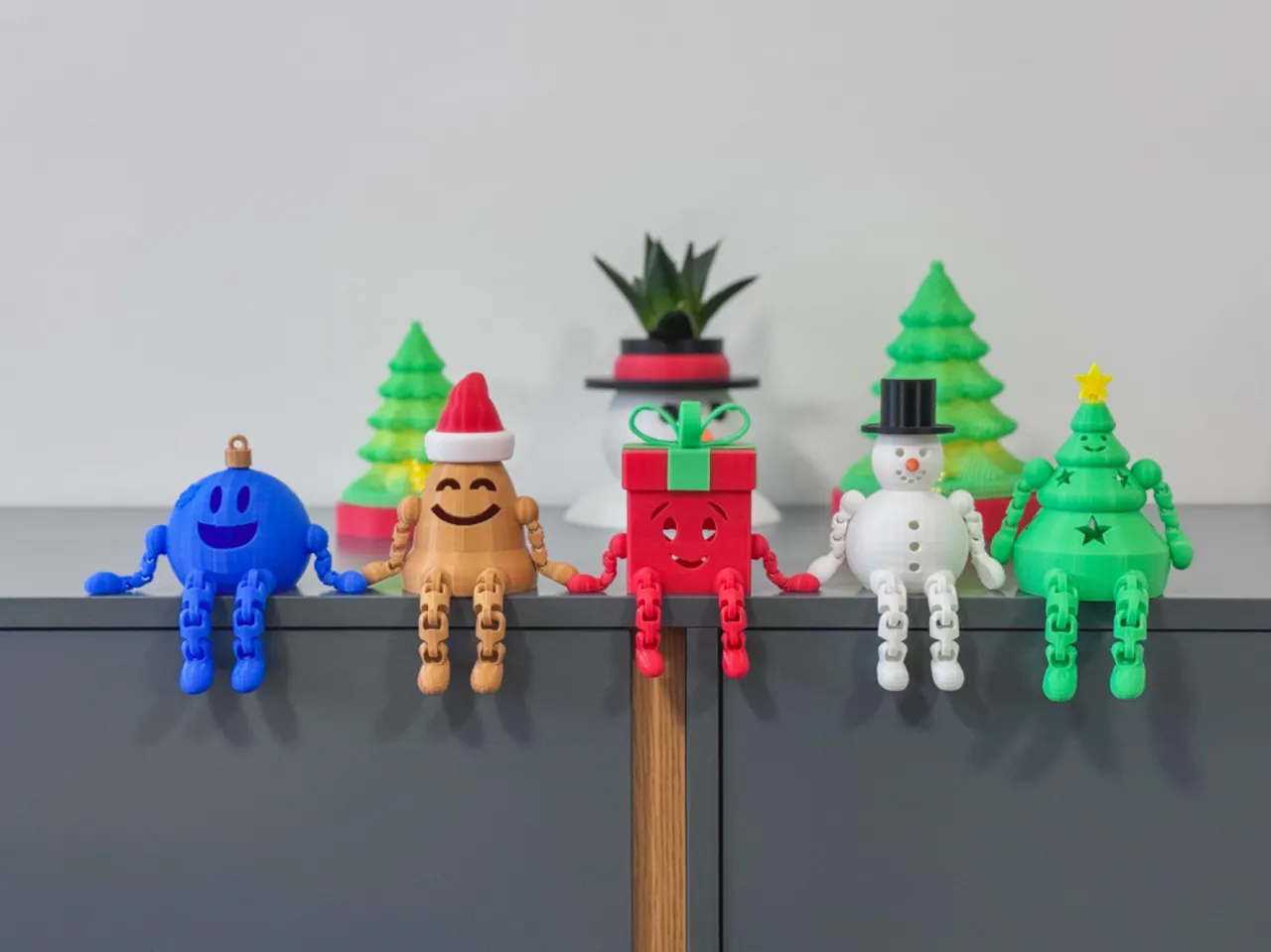 Articulated Christmas Present view 2