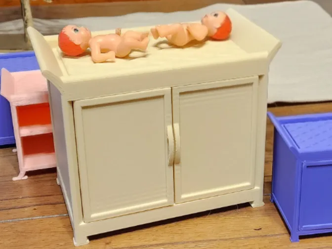 Doll changing table