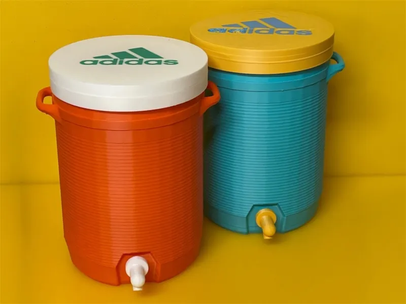Cooler Can Koozie 12oz Drink Holder Screw-On Lid