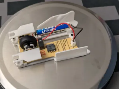 Smaller Ergonomic Light Mouse MH002