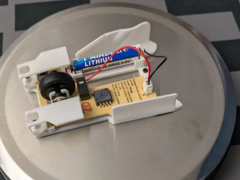 Smaller Ergonomic Light Mouse MH002