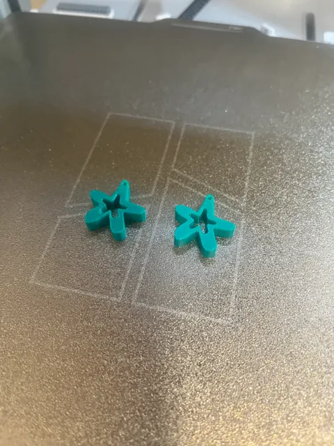 Starfish earrings view 3