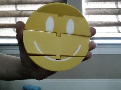 Articulated Smiley Face