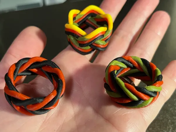 https://makerworld.bblmw.com/makerworld/model/US17cef536a708b2/design/2024-12-04_c9e66f4e16354.jpg