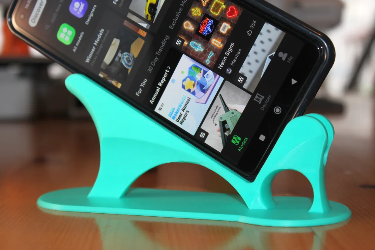 BedEase 3 - Ergonomic phone stand for lying in bed view 3