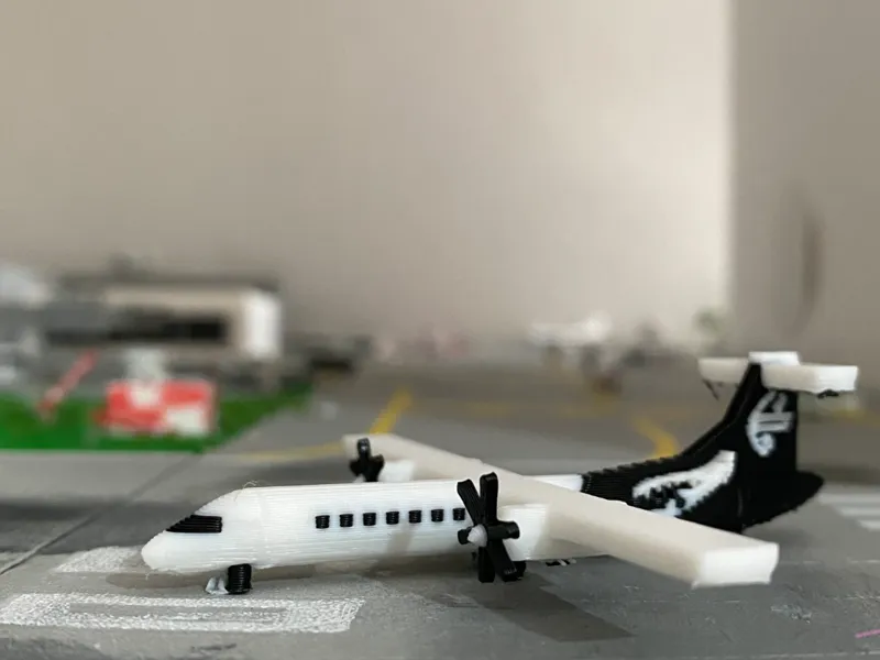 1:400 scale ATR 72 model