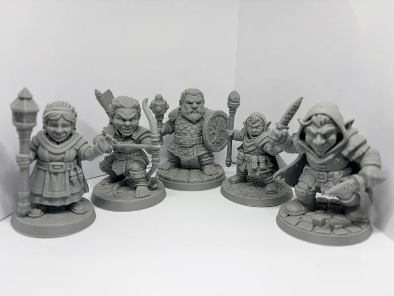 The Bramblefoot Fellowship - 5 Halfling Miniatures